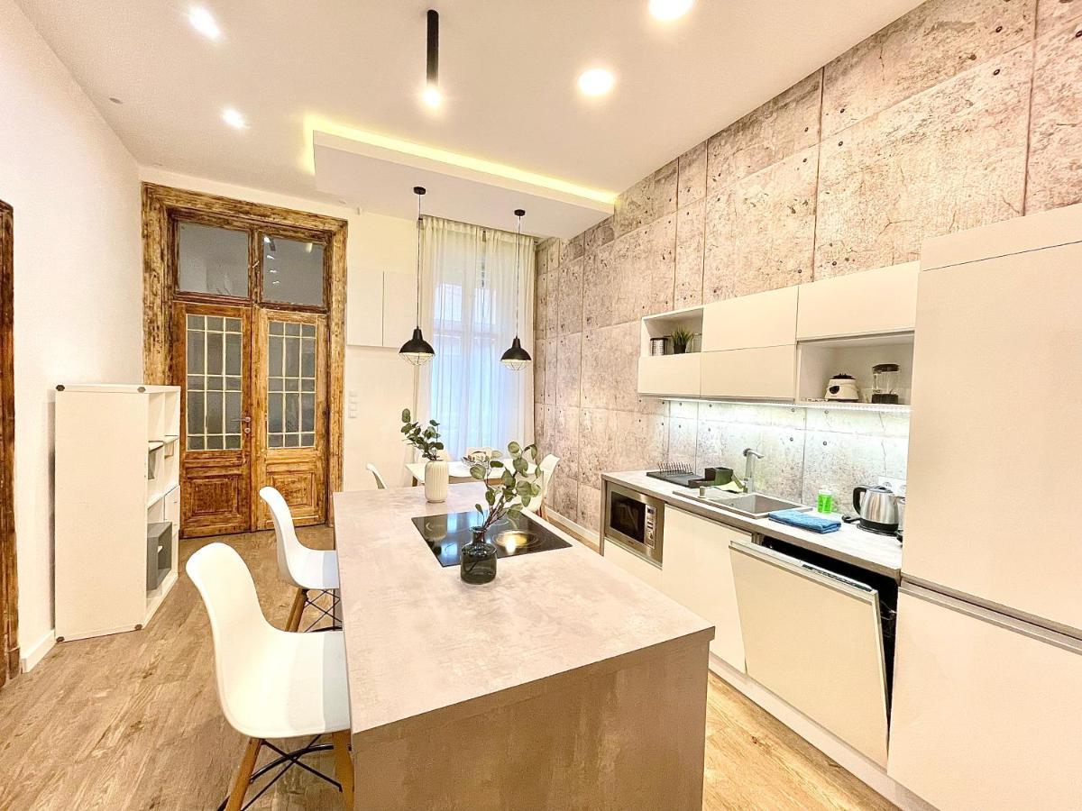 Dream Design Apartment - 3 Bedrooms & Finn Sauna Βουδαπέστη Εξωτερικό φωτογραφία