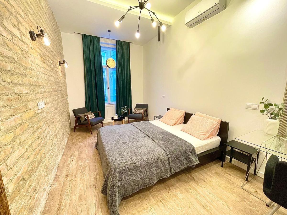 Dream Design Apartment - 3 Bedrooms & Finn Sauna Βουδαπέστη Εξωτερικό φωτογραφία